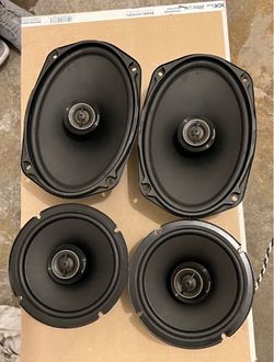 Pioneer speakers set (2) 6x9 (2) 6.5
