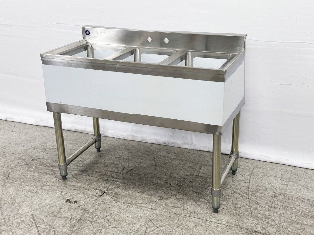 Sink & hood

Bar Sink

BS3T101410 38 inches 3 Compartment Bar Sink with Faucet

