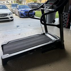 Treadmill 