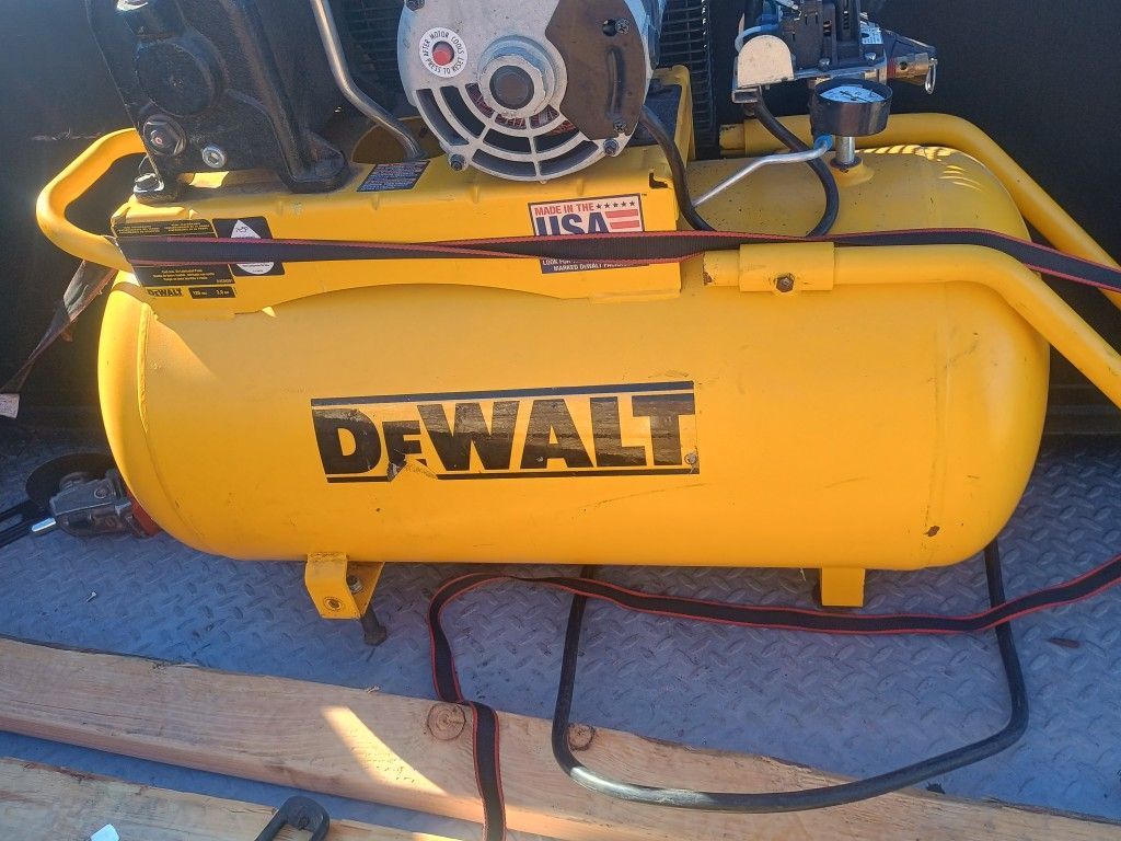 20 Gallon DeWalt Compressor