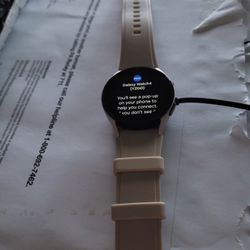Samsung Galaxy Watch 4 W Charger