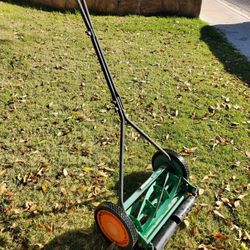 Scott Manual Lawn Mower 