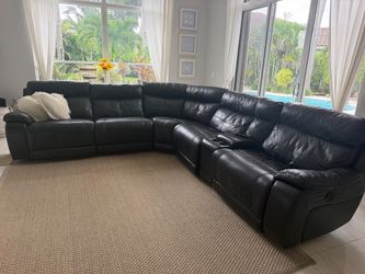 OFFER!!! Large Leather Reclining Sectional – 3 Recliners