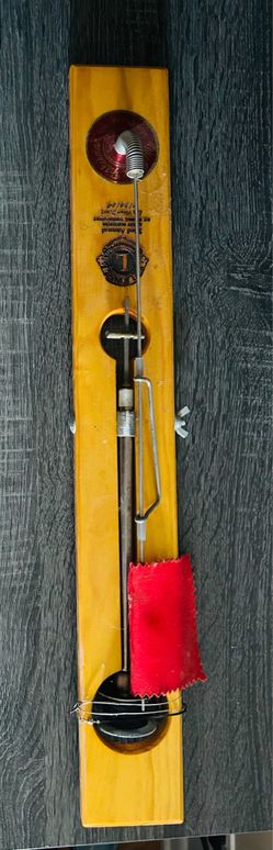 Beaver Dam Arctic Fisherman ice fishing tip-up