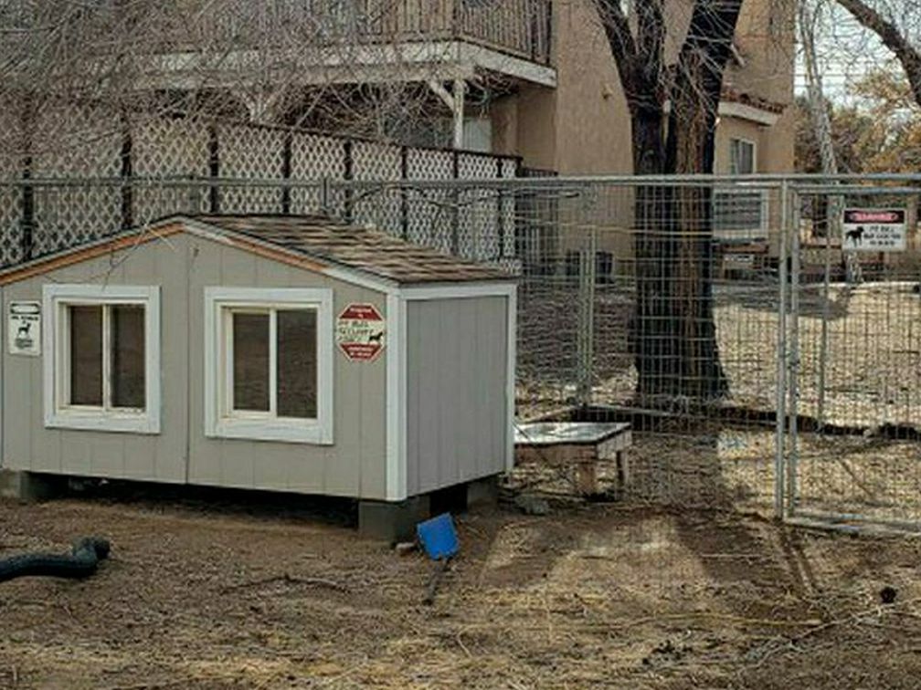 Duplex Dog House and Kennel With Air Conditioning