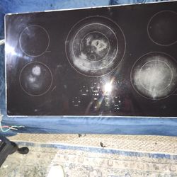 GE 36″ Electric Cooktop – Model JP5036DJ2BB – Works Great *FREE LOCAL DELIVERY!*