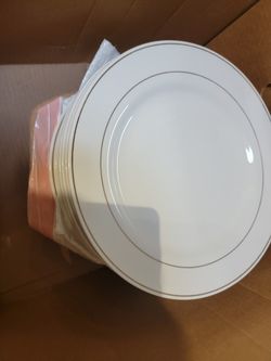 47 Piece China Set GIBSON