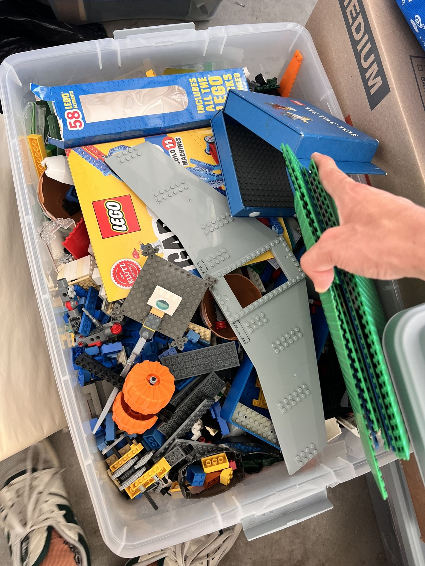 Huge Box Of Miscellaneous Legos