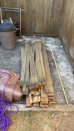 Old fencing: cedar 1x4
