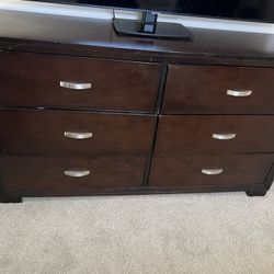 Dresser 6 Drawers