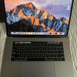 MacBook Pro (good Condition)