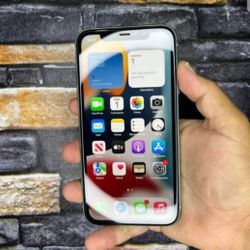 Apple IPhone 11 64gb  Unlocked, FREE Smartwach/ Headphones. Pay $1 Today Rest in payments. NO CREDIT NEEDED FINANCING