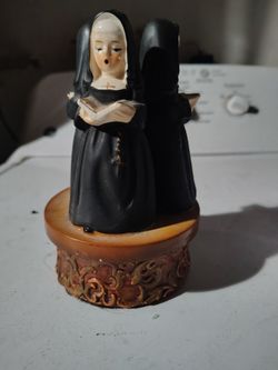 Singing nuns