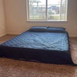 Queen Size Mattress + Bed Set (8“ Thick Memory Foam)