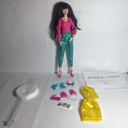 Barbie Signature Exclusive The Looks #19 Doll