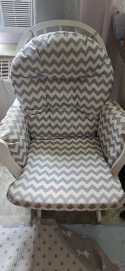Grey And White Chevron Pattern Rocking Chair And Ottoman Set