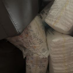 Free Size 1 Huggies Diapers