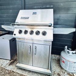 Stainless Steel Ducane BBQ 3-burner
