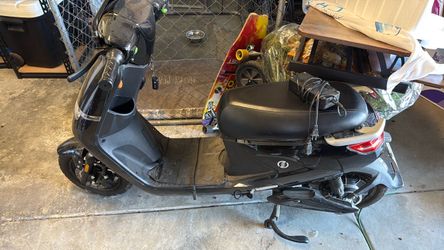 Electric scooter
