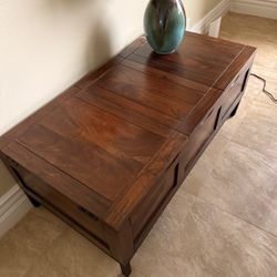 Crate And Barrel Storage coffee Table 