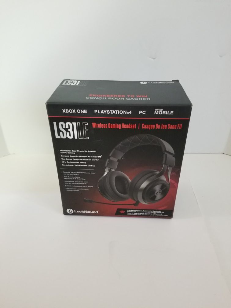 LucidSound LS31LE Headphone Universal Wireless Gaming Headset -Black