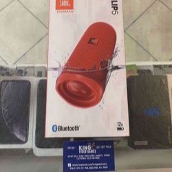 JBL Flip 5 Bluetooth Speaker