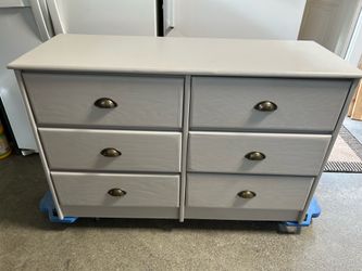 Six drawer dresser