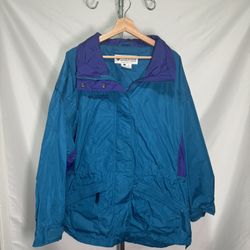 Vintage Women’s Columbia Jacket