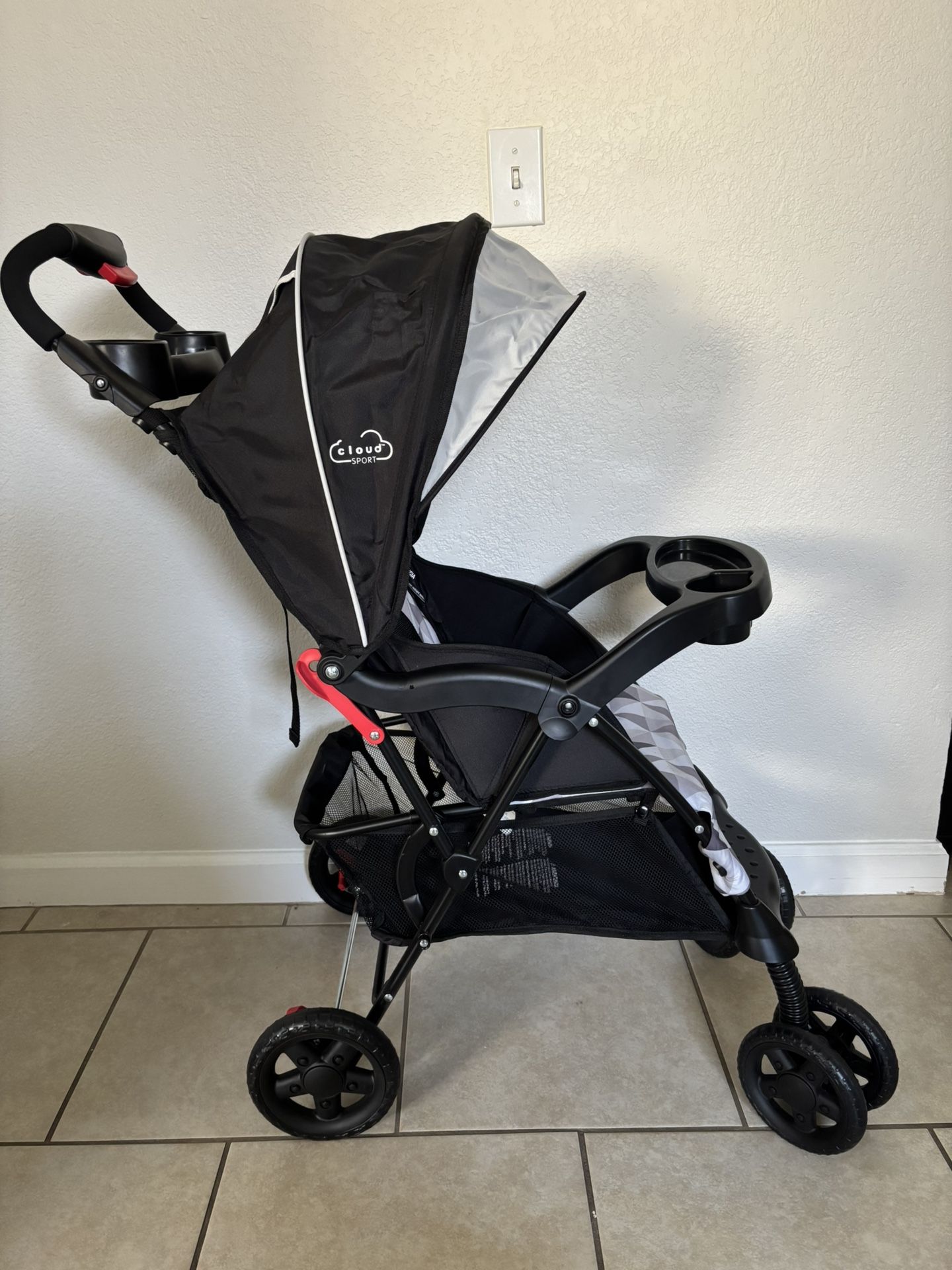 Kolcraft Cloud Sport Lightweight Stroller