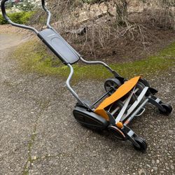 18” Fiskars Reel Mower