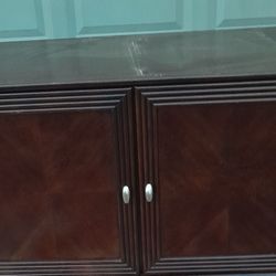 Tv Stand Or Cabinet 