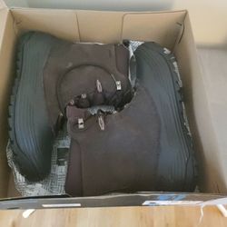 TEVA Size 10 Brand new