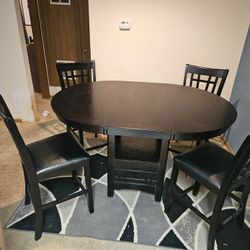 Table With Leaf