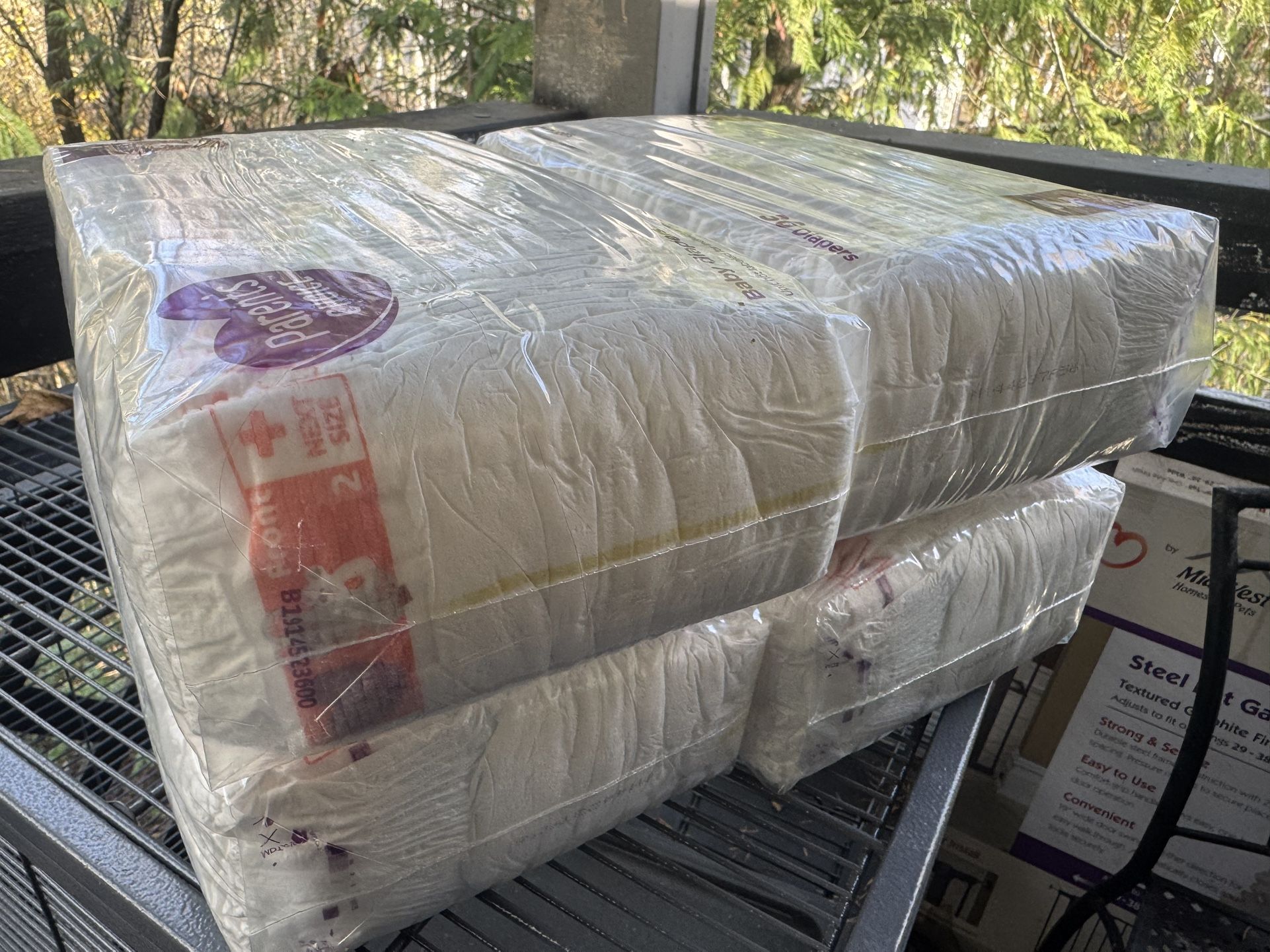 Size 2 Diapers (144)