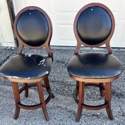 2 barstools -  Perfect For A Flip Project! See description.