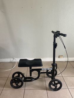 Leg scooter