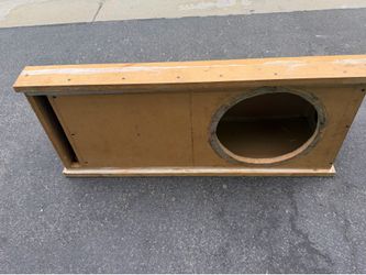 12in single vented subwoofer enclosure  16x36x12in