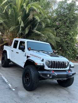 2023 Jeep Gladiator