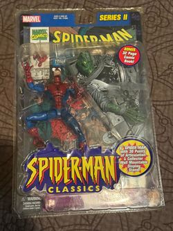 Battle damaged Spider-Man toy biz 2001