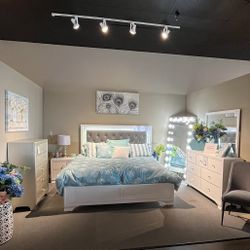 White 4PC King Bedroom Set