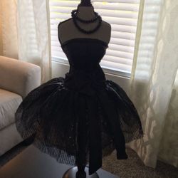 Body Decor.  Table Size 