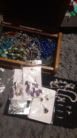 Items/jewelry
