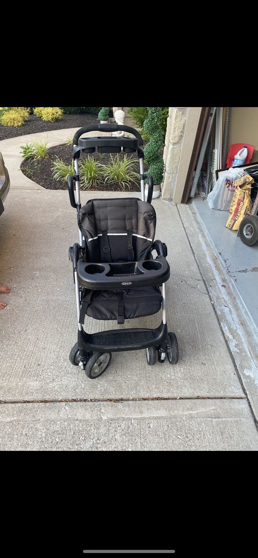 Graco Double Stroller Whit A Shade