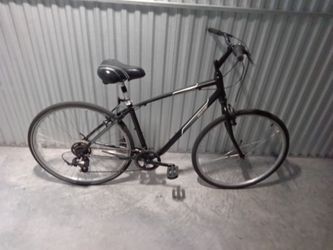 BICYCLE GIANT 7 SPEED SIZE 29 BRAND NEW