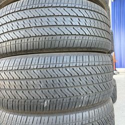 275/50R22 Bridgestone 