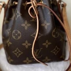 💥$550🌺Louis🌺Vuitton🌺Monogram🌺Canvas🌺Nano🌺Noe