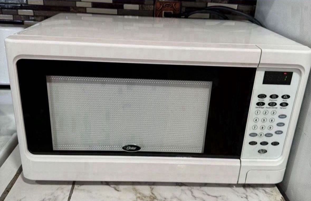 Oster Microwave 