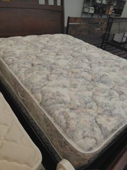 Queen mattress and box spring