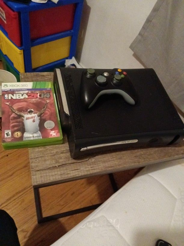 Xbox 360 With A Controller And 2 Games Negotiable