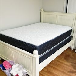 NEW FULL MATTRESS. Bed frame is not available. Take it home the same day 👍